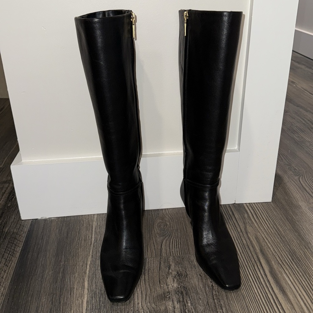 COACH Extended calf Black Leather Knee-High boots SIZE 7 no longer have box